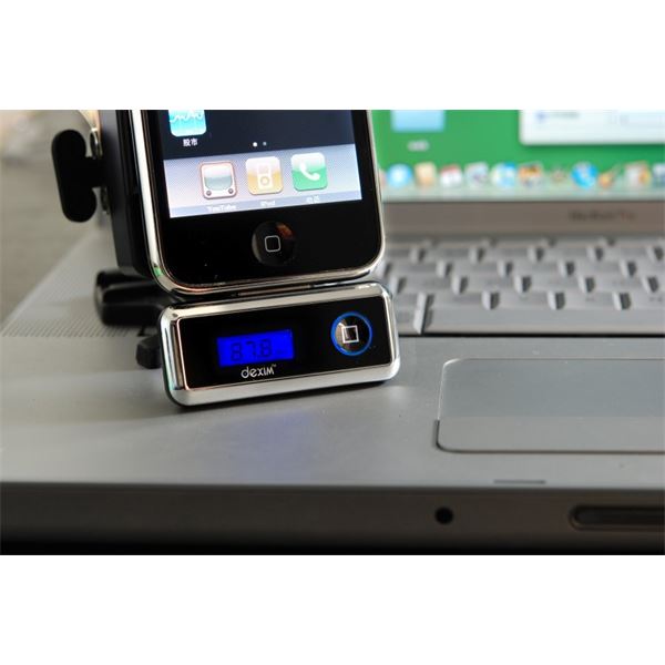 Transmetteur FM Dexim DFA003B pour iPod/ iPhone