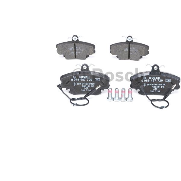 4 plaquettes de frein avant Bosch BP713