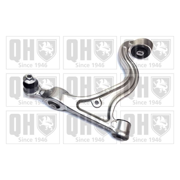 1 triangle de suspension droit Quinton Hazell QSA2790S