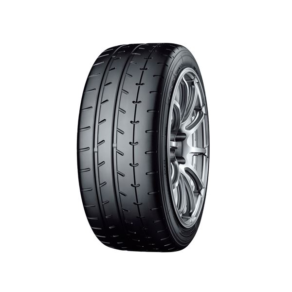 Pneu Été Yokohama Advan A052