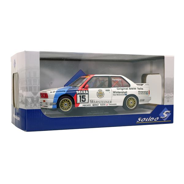 VOITURE 1/18 BMW E30
