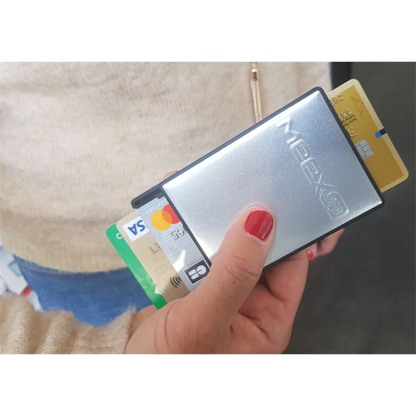 Porte 4 cartes MEEXUP argent sur cartonnette indéchirable