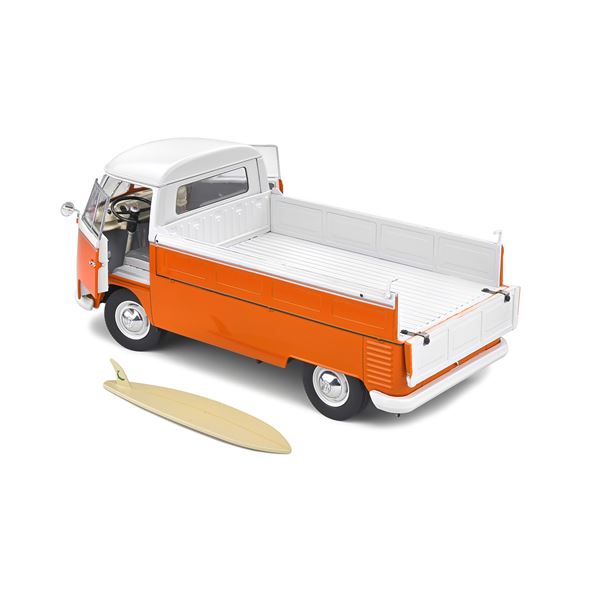 Voiture de collection Combi VOLKSWAGEN T1