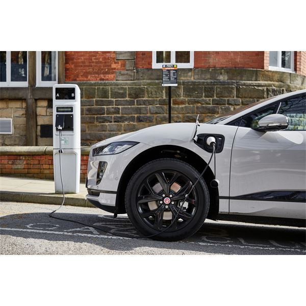 Câble de charge véhicule électrique T2/T2 16A monophasé OSRAM