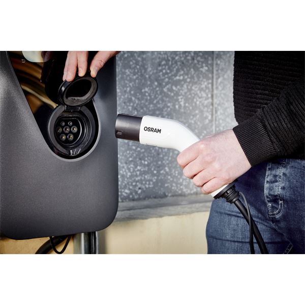Câble de charge véhicule électrique T2/T2 16A monophasé OSRAM