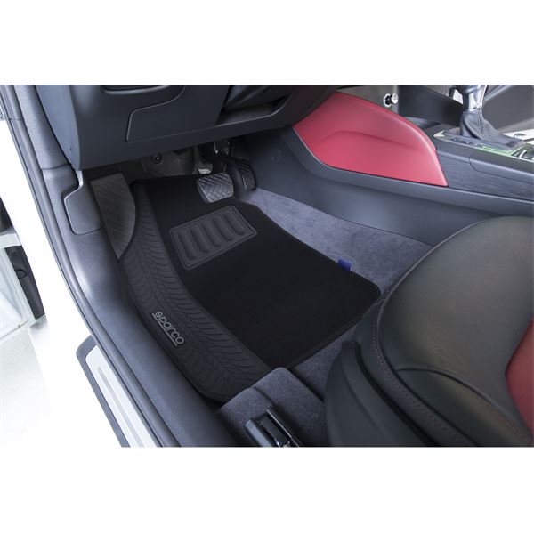 4 Tapis tissu avec talonette PVC et bords PVC
