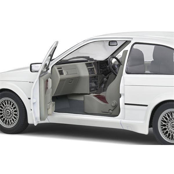 Voiture 1/18ème FORD SIERRA RS500 1987