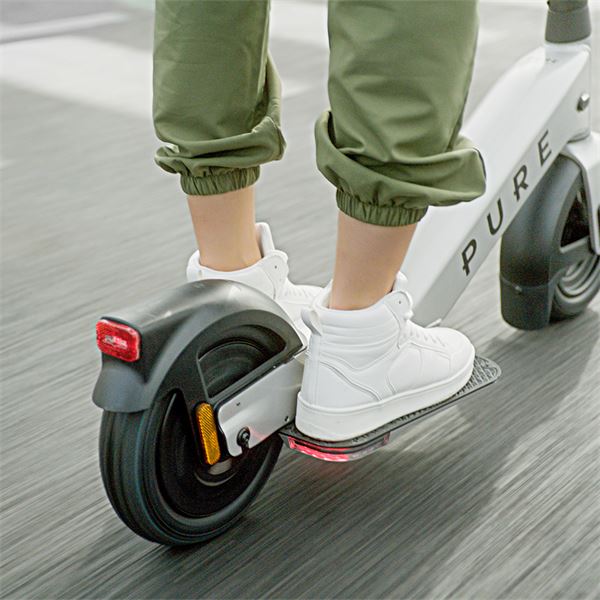 Trottinette électrique Advance Flex Gris platinum Pure Electric