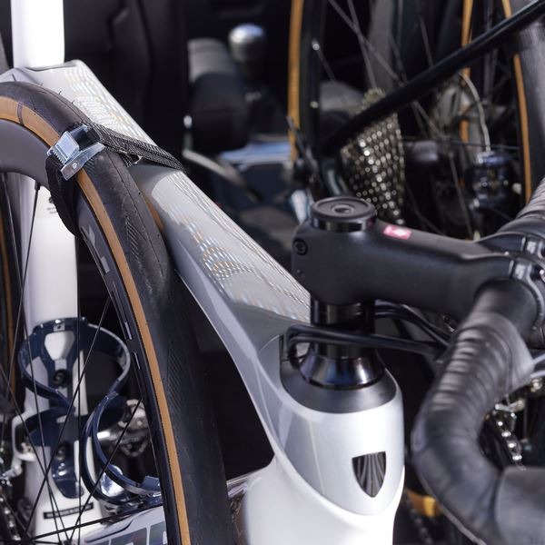 Range-vélo de coffre Mottez