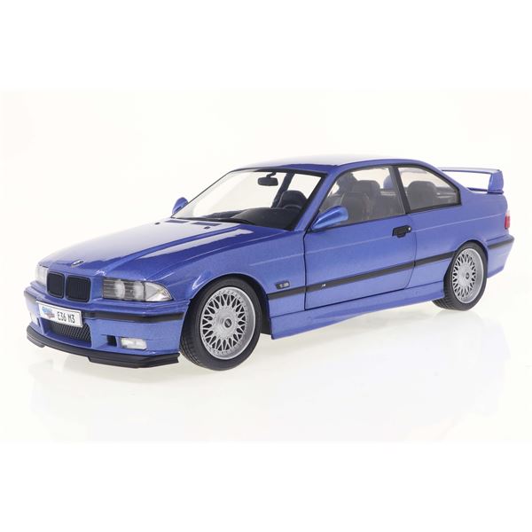 Voiture 1:18 ème BMW Coupé Bleu 1996