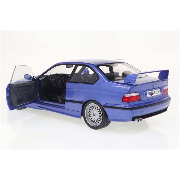 Voiture 1:18 ème BMW Coupé Bleu 1996