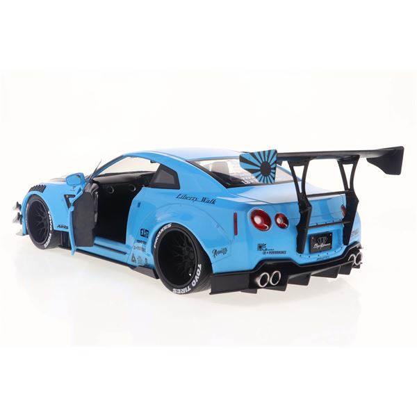 Voiture 1:18 ème Nissan GT-R (R35) with Liberty Walk Body Kit 2.0 Blue 2024