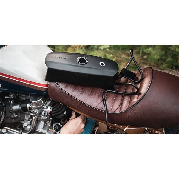 Chargeur de batterie 4 en 1 CS Free CTEK